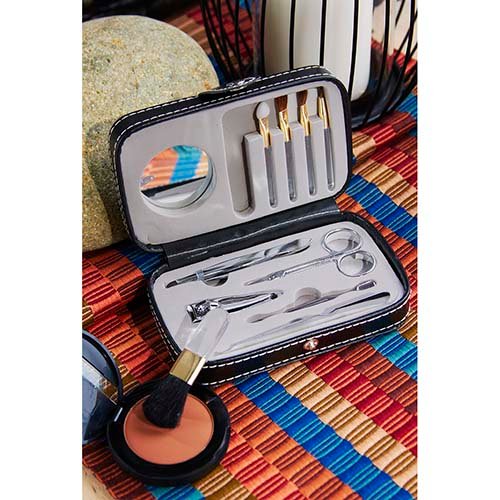 SET DE MANICURE Y BROCHAS YOUNG - Image 3